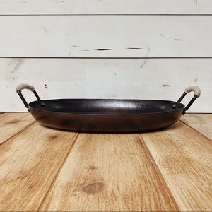 Threshold Accents - 🏡 Threshold Farmhouse Metal Serving Tray Threshold Accents - 🏡 Threshold Farmhouse Metal Serving Tray